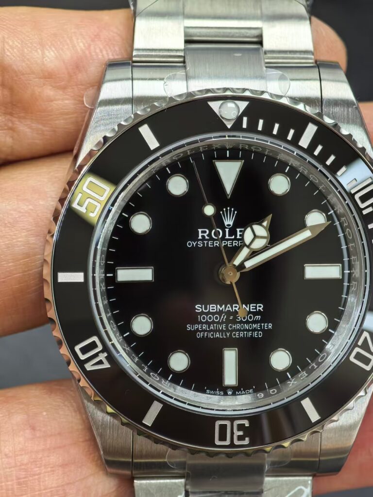 Front QC photograph of a high-grade Submariner 124060